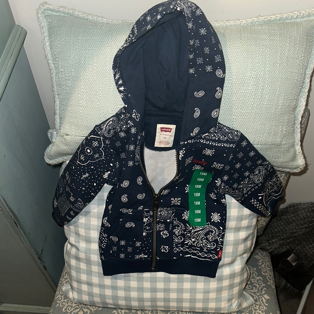 NWT- Levi’s, little girls or boys, 18 month, handkerchief pattern, zip up
